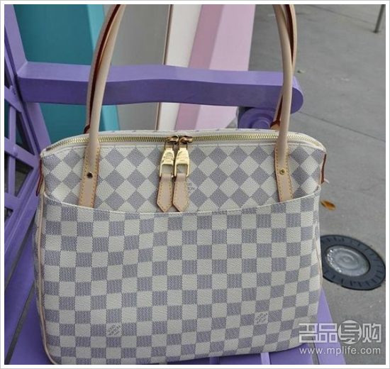 婚前香港采购败LV GUCCI多个+32GIPHONE4S