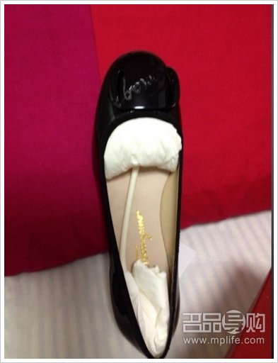 DFS拼卡购Ferragamo鞋GUCCI