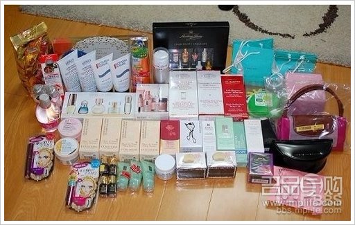 香港血拼撒7万收2条Tiffany闪闪