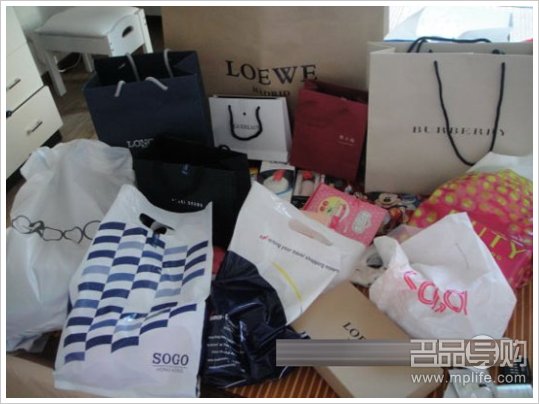 香港战利品LOEWE浪琴BURBERRY