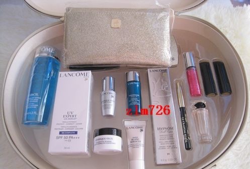 11月9日香港扫货归来，CHANEL、DIOR限量彩妆 、兰蔻圣诞套装