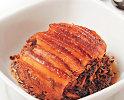 蔡澜撑场 咸香松化梅菜扣肉