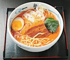 上香港潮吃拉面  足料猪骨汤底