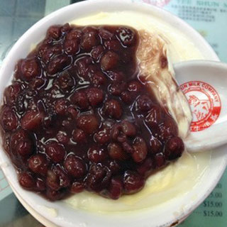 叹香港美食食评：港澳义顺牛奶公司 好吃但性价比略低的双皮奶