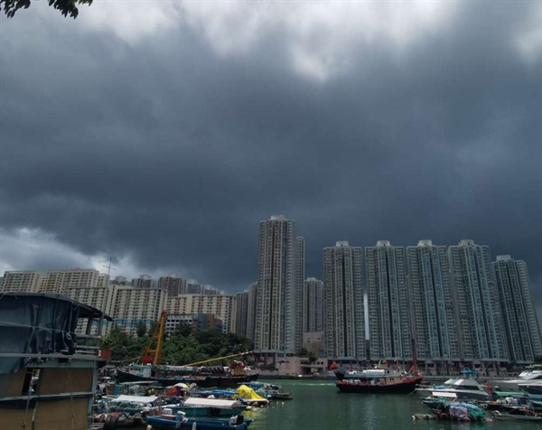 天文台料南海西南季候风将爆发　下周或有骤雨及雷暴