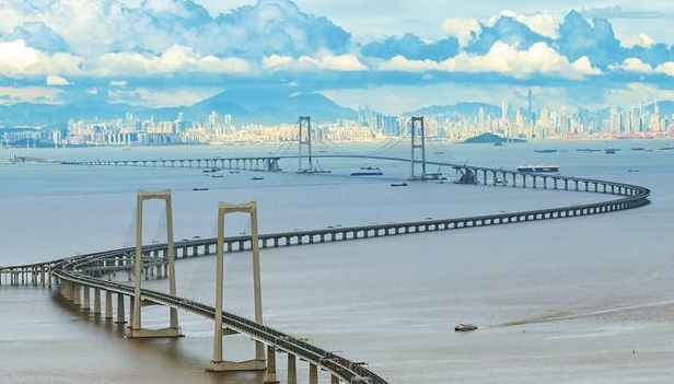 深中通道穿梭班线发车 后续将实现24小时运营
