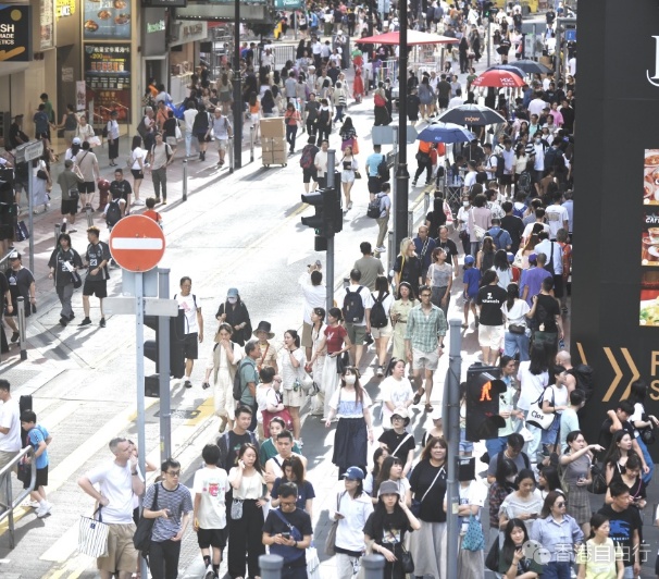 本港劳动人口未来10年保持平稳　65岁以上人士参与劳动比率升